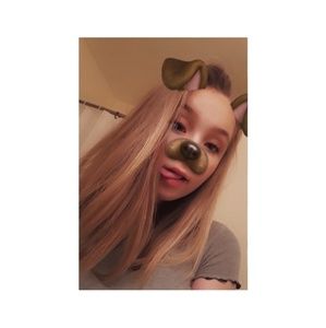 Meet your Posher, Taya